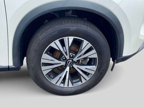 Used 2022 Nissan Rogue SV w/ SV Premium Package AWD/4WD image 11