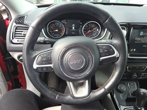 Used 2018 Jeep Compass Limited image 7