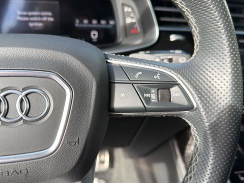 Used 2021 Audi SQ8 Prestige AWD/4WD image 22