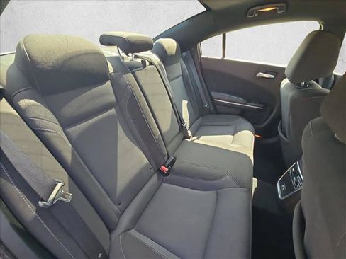 Used 2022 Dodge Charger SXT RWD image 19