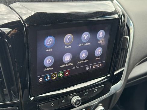 Certified 2023 Chevrolet Traverse LT w/ Rear Camera Mirror Package AWD/4WD image 2