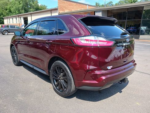 Used 2024 Ford Edge ST-Line w/ Class II Trailer Tow Package AWD/4WD image 4