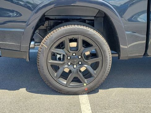 New 2026 RAM 1500 Laramie AWD/4WD image 5