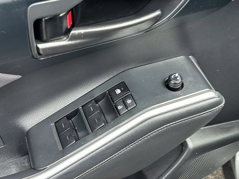 Used 2023 Toyota Highlander L FWD image 14
