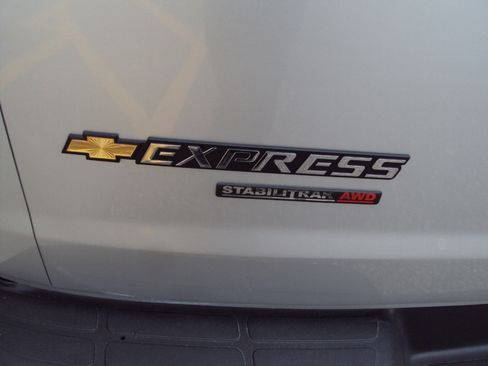 Used 2013 Chevrolet Express 1500 LT w/ LT Preferred Equipment Group image 34