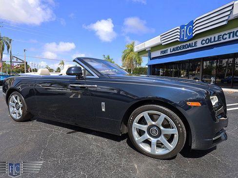 Used 2016 Rolls-Royce Dawn RWD image 4