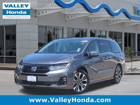 Used 2025 Honda Odyssey Elite image 1