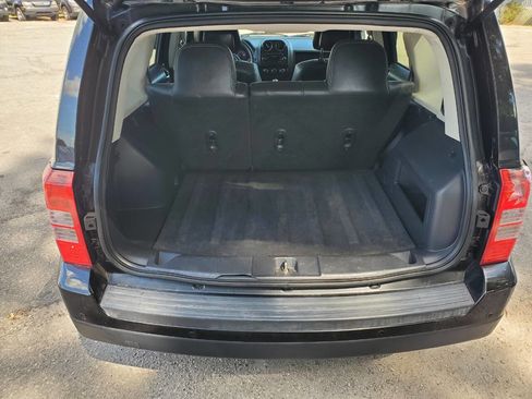 Used 2014 Jeep Patriot High Altitude image 16