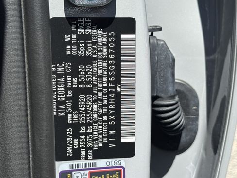 Used 2025 Kia Sorento EX w/ Panoramic Sunroof Package image 36