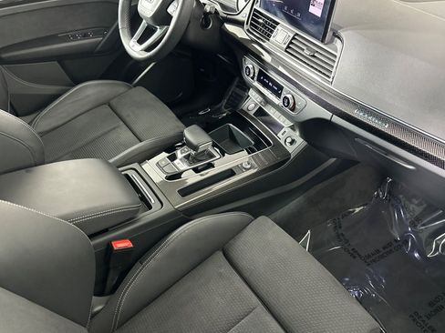 Used 2022 Audi SQ5 Premium w/ Convenience Package image 15