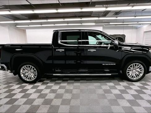 Used 2024 GMC Sierra 1500 SLT w/ SLT Premium Plus Package image 15