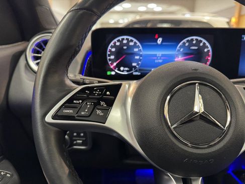 Certified 2025 Mercedes-Benz GLB 250 image 19