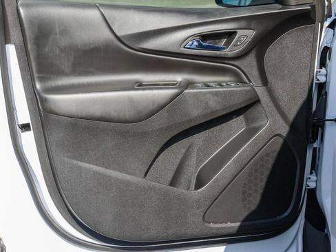 Used 2022 Chevrolet Equinox LT FWD image 4