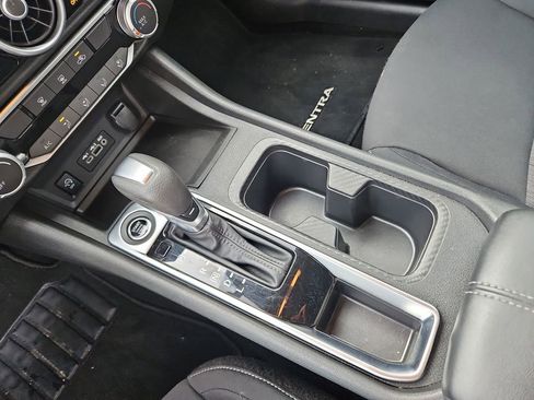 Used 2024 Nissan Sentra SV image 18