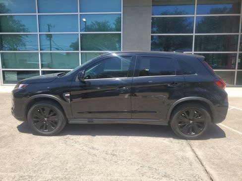 Used 2023 Mitsubishi Outlander Sport LE AWD/4WD image 3