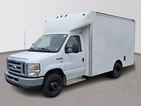Used 2015 Ford E-350 and Econoline 350 Super Duty w/ Power Windows & Locks Group RWD image 1