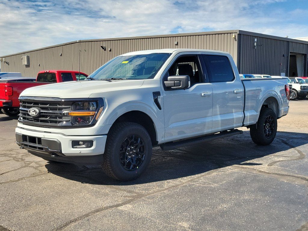 New 2026 Ford F150 XLT w/ Equipment Group 302A MID AWD/4WD image 8