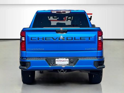 Used 2025 Chevrolet Silverado 1500 Custom w/ Turbomax Blackout Package AWD/4WD image 6