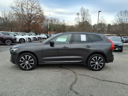 Certified 2023 Volvo XC60 B5 Plus w/ Protection Package Premier image 9