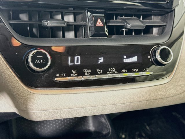 Certified 2020 Toyota Corolla LE w/ Carpet Mat Package (TMS) FWD image 17