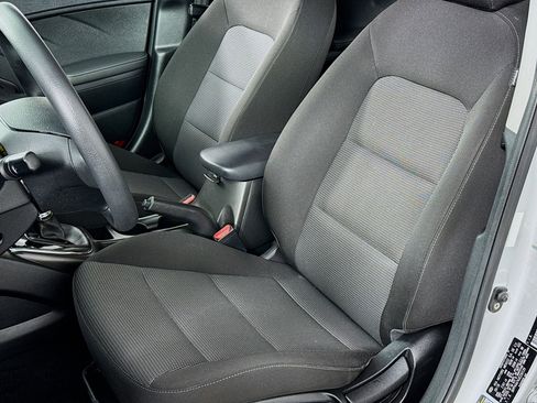 Used 2018 Kia Forte LX image 21