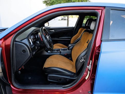 Used 2020 Dodge Charger Scat Pack RWD image 4