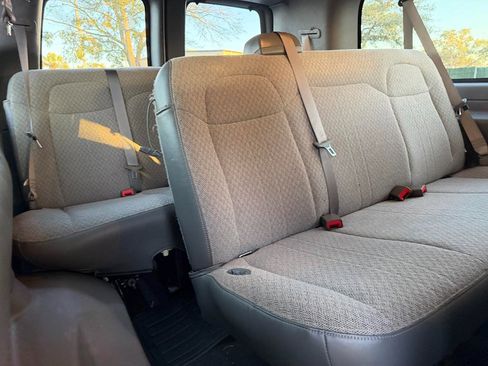 Used 2025 GMC Savana 3500 LT w/ LT Preferred Equipment Group image 15