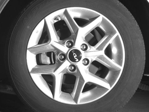 Used 2025 Kia Soul LX w/ LX Technology Package FWD image 12
