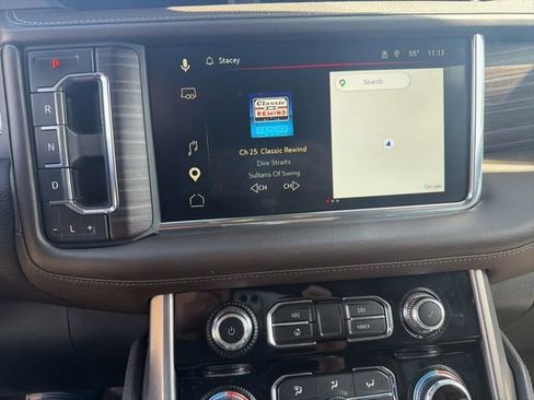 Used 2023 GMC Yukon XL Denali AWD/4WD image 14