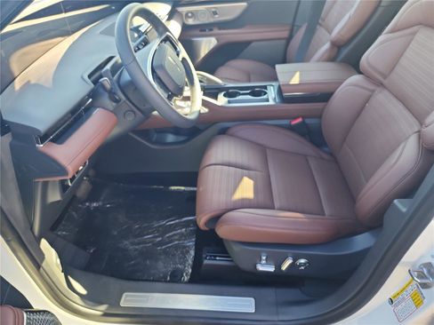 New 2026 Lincoln Nautilus Reserve image 13