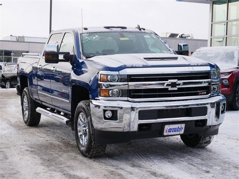 Used 2019 Chevrolet Silverado 3500 LT w/ LT Convenience Package image 24