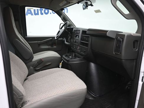 New 2026 Chevrolet Express 2500 image 7