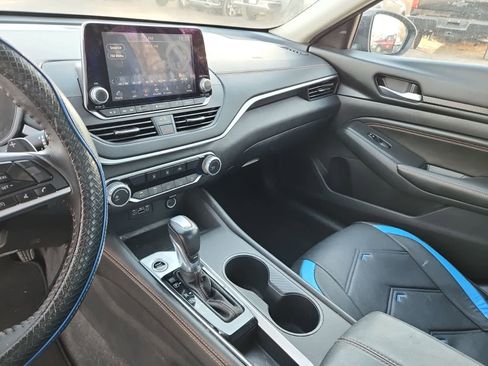 Used 2022 Nissan Altima 2.5 SR image 10