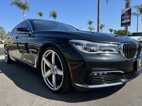 Used 2018 BMW 750i xDrive AWD/4WD image 10