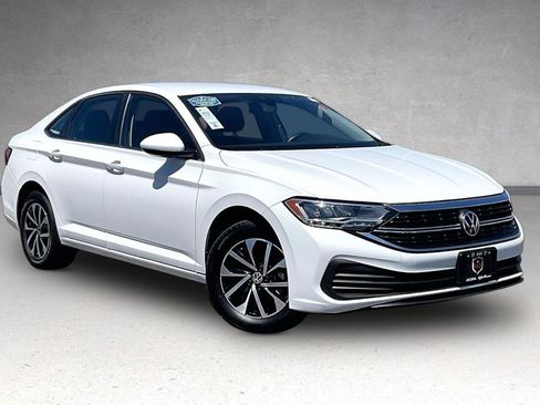 Used 2024 Volkswagen Jetta S FWD image 2