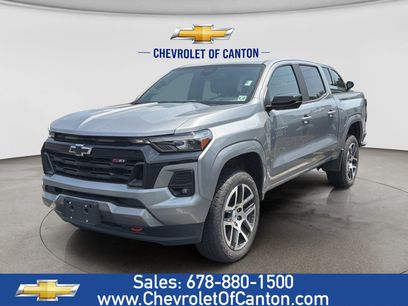 Used 2023 Chevrolet Colorado Z71 w/ Z71 Convenience Package 2
