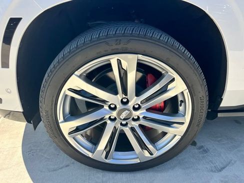 Used 2025 Cadillac Escalade Sport Platinum AWD/4WD image 9