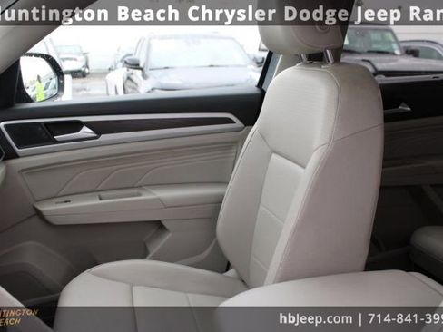 Used 2022 Volkswagen Atlas SE image 31
