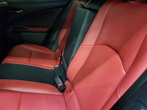 Used 2020 Lexus UX 250h F Sport image 13