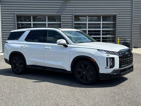 Used 2024 Hyundai Palisade XRT FWD image 2