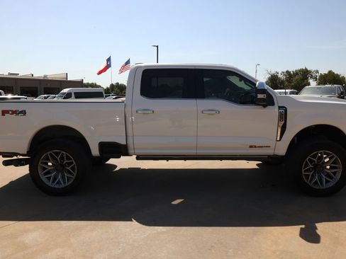 Used 2024 Ford F250 Limited w/ FX4 Off-Road Package AWD/4WD image 4