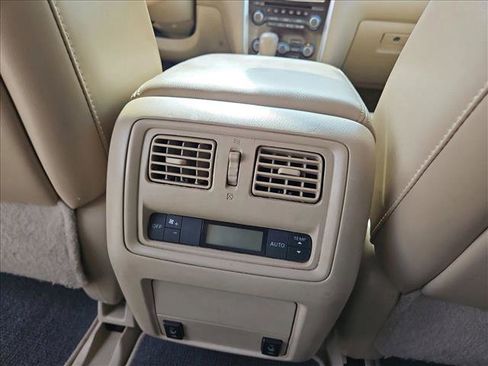 Used 2014 Nissan Pathfinder SL w/ Trailer Tow Package image 16