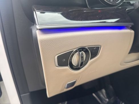 Used 2017 Mercedes-Benz E 300 image 16