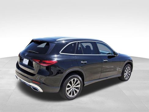 Used 2023 Mercedes-Benz GLC 300 image 4