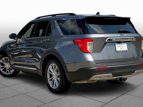 Used 2022 Ford Explorer XLT w/ Equipment Group 202A image 11