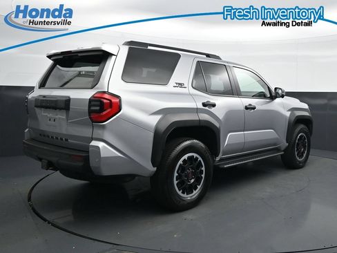Used 2025 Toyota 4Runner TRD Off-Road Premium w/ Tow Technology Package AWD/4WD image 10