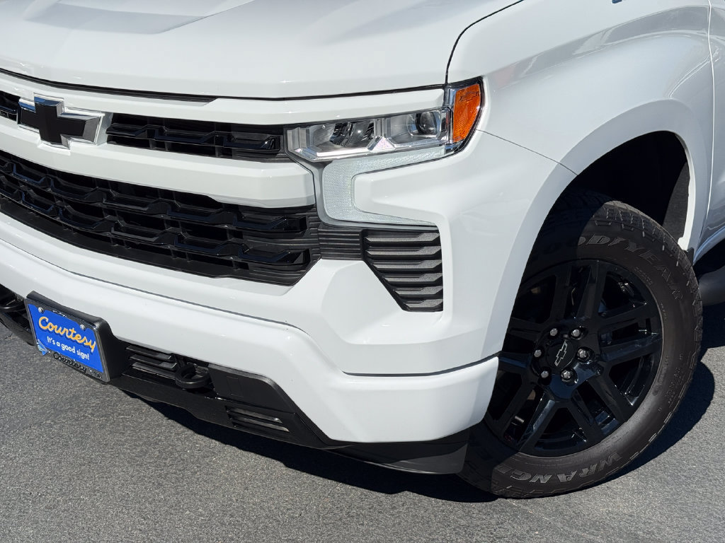 Used 2026 Chevrolet Silverado 1500 RST w/ RST Select Package AWD/4WD image 3