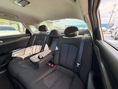 Used 2022 Kia K5 LXS image 14