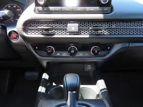 Certified 2024 Honda HR-V Sport image 20
