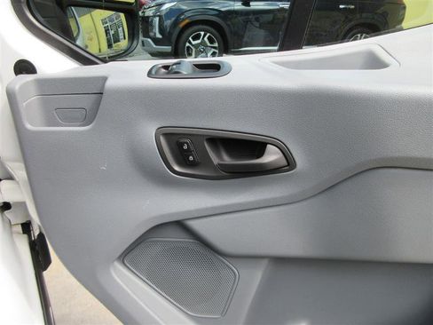 Used 2018 Ford Transit 250 130 Low Roof w/ Exterior Upgrade Package image 17